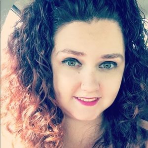 Meet your Posher, Shelbi